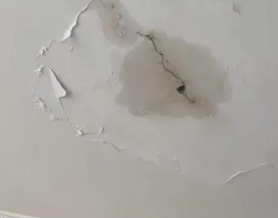 三亚市阳台漏水维修公司分享下屋面防水工程质量问题原因分析
